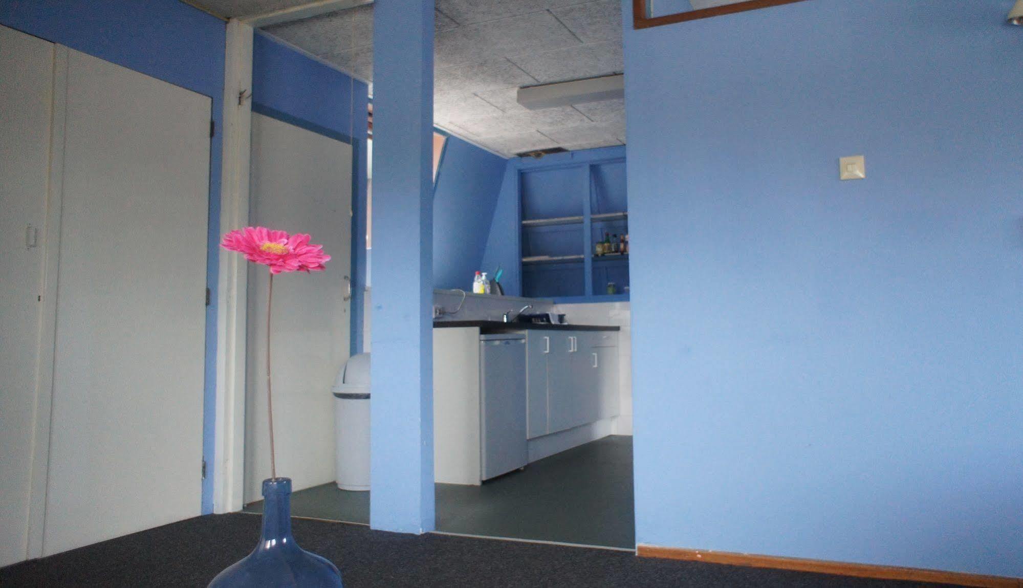 The Budget Hotel Hazerswoude-Rijndijk Екстериор снимка