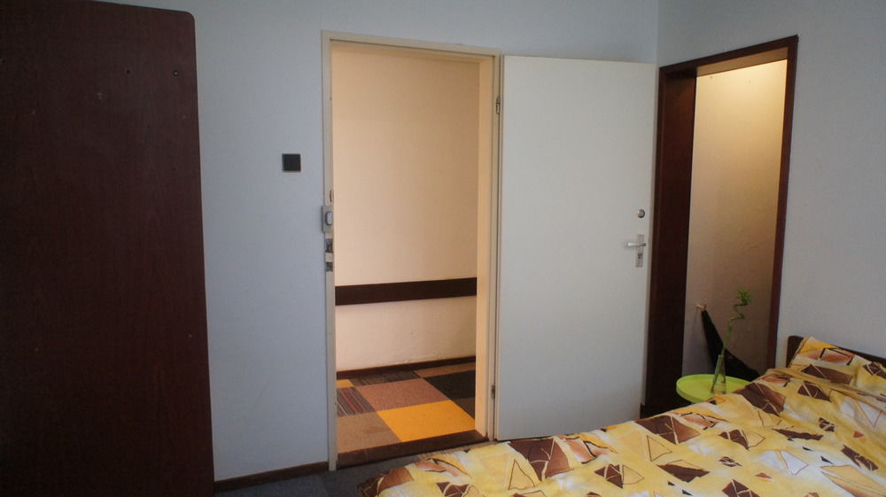 The Budget Hotel Hazerswoude-Rijndijk Екстериор снимка